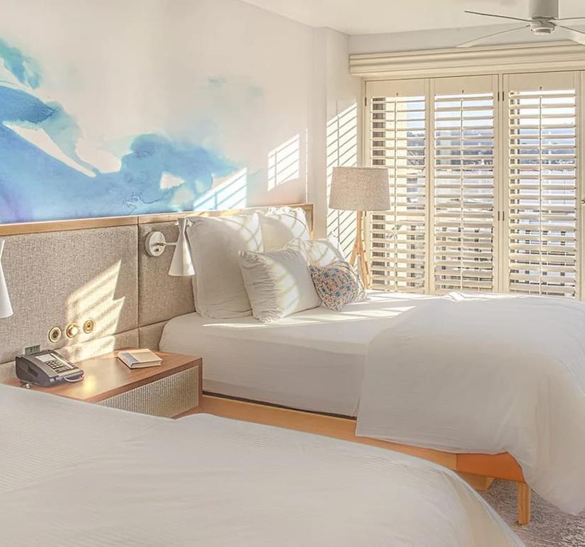 Portola double bed suite