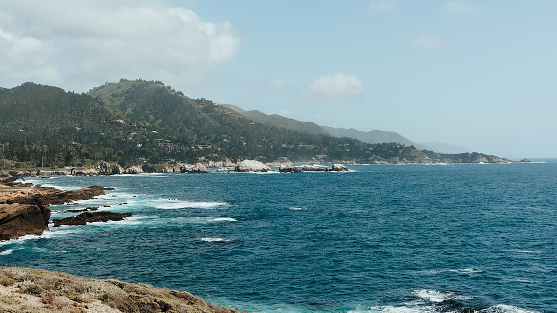 cliff overview of ocean