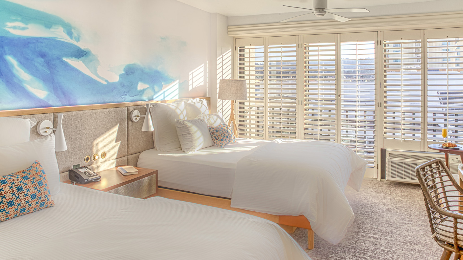Portola double bed suite